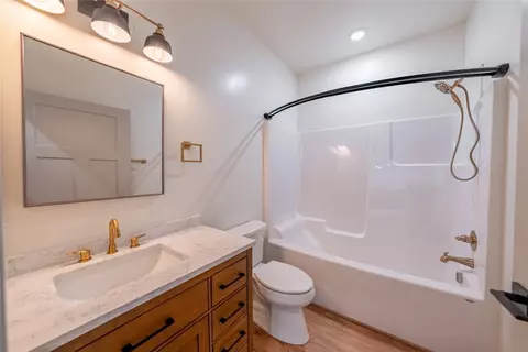 Bath - 312 Lodge Pole Way, Libby, MT 59923 photo 6 of 6