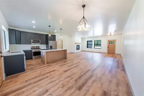 Living - 312 Lodge Pole Way, Libby, MT 59923 photo 3 of 4