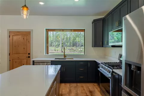 Kitchen - 312 Lodge Pole Way, Libby, MT 59923 photo 2 of 4