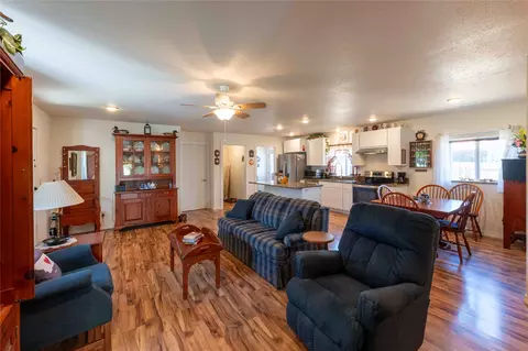 Living - 325 E Lynch St, Plains, MT 59859 photo 4 of 4