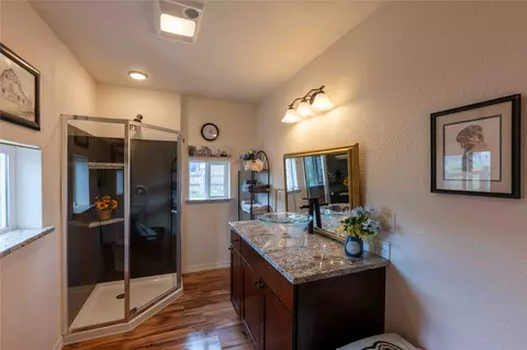 Bath - 325 E Lynch St, Plains, MT 59859 photo 1 of 3