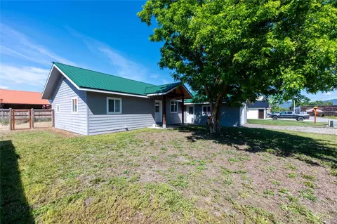 Exterior - 325 E Lynch St, Plains, MT 59859 photo 3 of 6