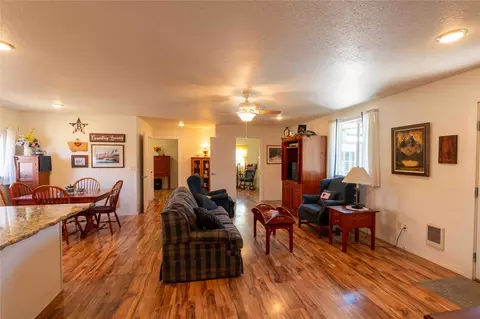 Living - 325 E Lynch St, Plains, MT 59859 photo 2 of 4
