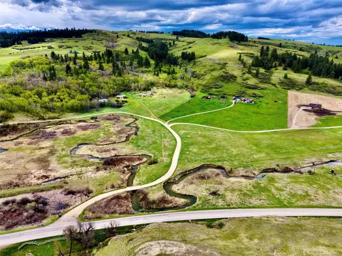 138 Railroad Ln, Lewistown, MT 59457