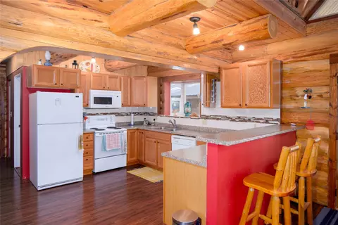 Kitchen - 29 Northshore Dr, Troy, MT 59935 photo 1 of 2