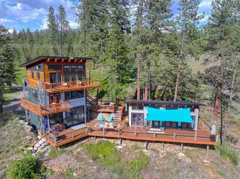 2286 Blue Slide Rd, Thompson Falls, MT 59873