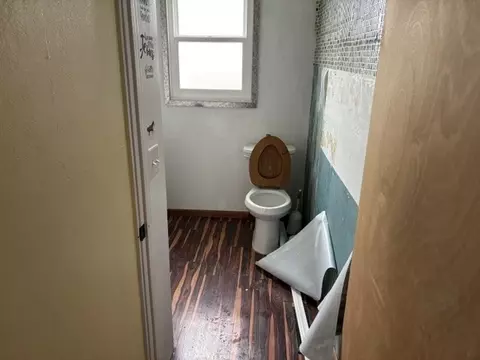 Bath - 415 3rd St S, Sunburst, MT 59482 photo 1 of 7