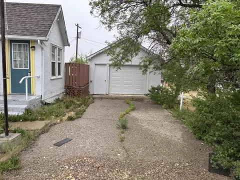 Exterior - 415 3rd St S, Sunburst, MT 59482 photo 9 of 11