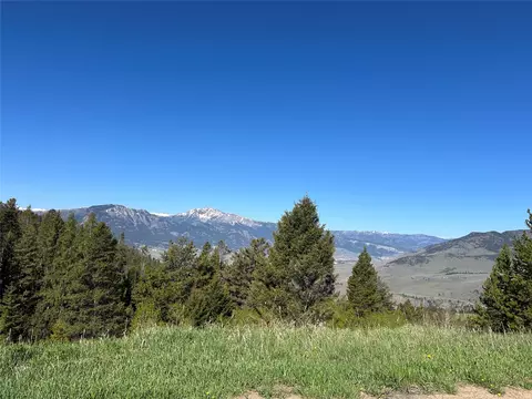 384 Crevice Mountain Rd, Gardiner, MT 59030