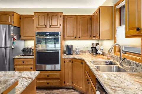 Kitchen - 183 Golf Ter #A, Bigfork, MT 59911 photo 5 of 8