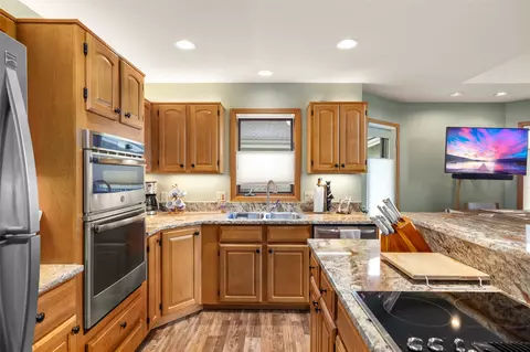 Kitchen - 183 Golf Ter #A, Bigfork, MT 59911 photo 3 of 8