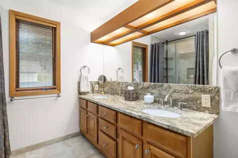 Bath - 183 Golf Ter #B, Bigfork, MT 59911 photo 1 of 5