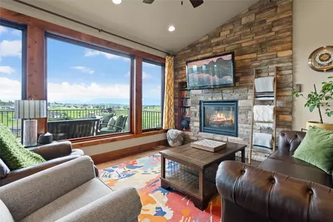 Living - 67 Double Eagle Ct, Kalispell, MT 59901 photo 2 of 6