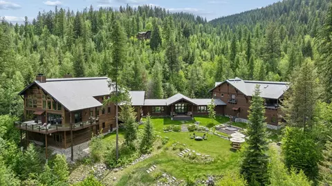 1725 Lion Mountain Dr, Whitefish, MT 59937