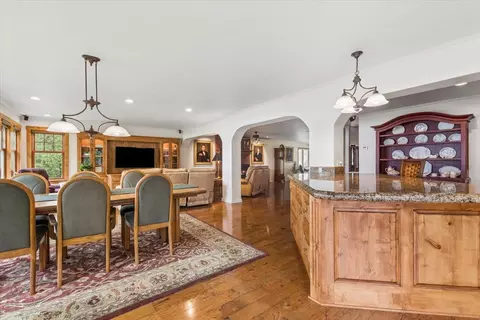 Dining - 225 Siderius Ln, Bigfork, MT 59911 photo 2 of 2