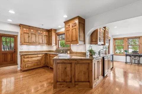 Kitchen - 225 Siderius Ln, Bigfork, MT 59911 photo 2 of 4