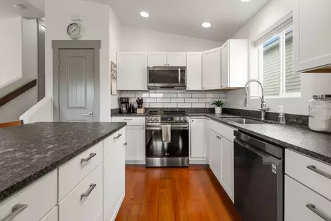 Kitchen - 286 Empire Loop, Kalispell, MT 59901 photo 2 of 2