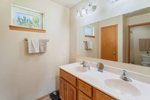 Bath - 16 Windy Meadow Dr, Townsend, MT 59644 photo 1 of 3