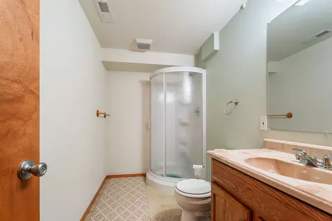 Bath - 16 Windy Meadow Dr, Townsend, MT 59644 photo 3 of 3