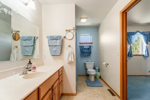Bath - 16 Windy Meadow Dr, Townsend, MT 59644 photo 2 of 3