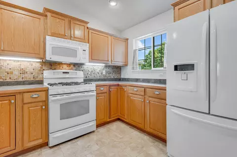 Kitchen - 208 E Nicklaus Ave, Kalispell, MT 59901 photo 2 of 2