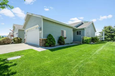Exterior - 208 E Nicklaus Ave, Kalispell, MT 59901 photo 4 of 11