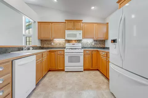 Kitchen - 208 E Nicklaus Ave, Kalispell, MT 59901 photo 1 of 2