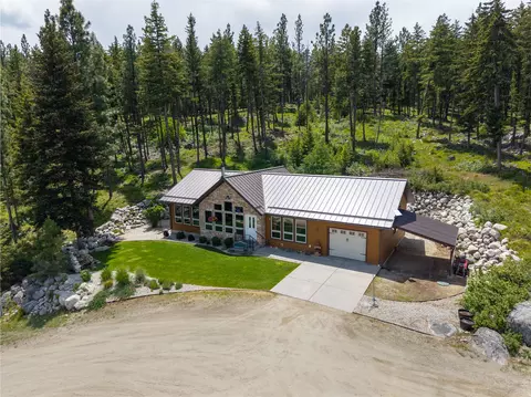 1885 Bad Bear Way, Victor, MT 59875