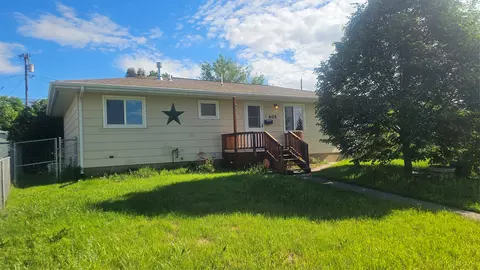 405 26th Ave NE, Great Falls, MT 59404