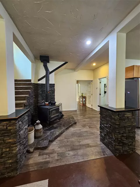 Entry Way - 229 3rd Ave, Lincoln, MT 59639 photo 1 of 2