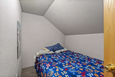 Bedroom - 1410 5th St E, Polson, MT 59860 photo 4 of 8