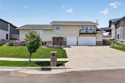 1804 Whispering Ridge Dr, Great Falls, MT 59404