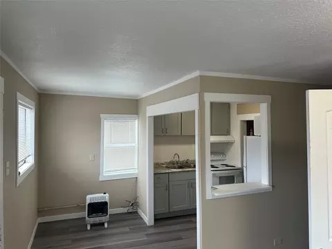 Living - 1263 Us Hwy 2 E, Kalispell, MT 59901 photo 4 of 6