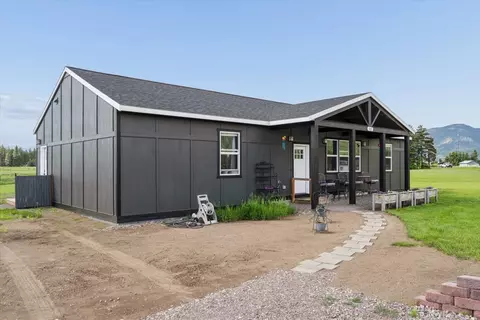 117 Bad Rock Dr, Columbia Falls, MT 59912