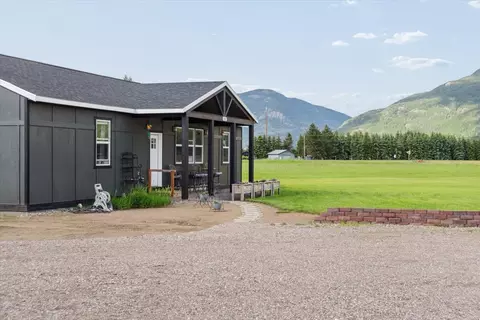 117 Bad Rock Dr, Columbia Falls, MT 59912