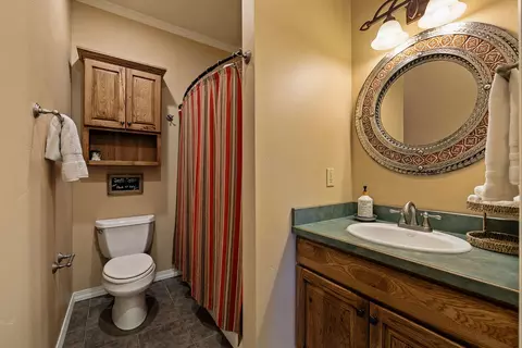 Bath - 165 Sylvan Dr, Bigfork, MT 59911 photo 5 of 7