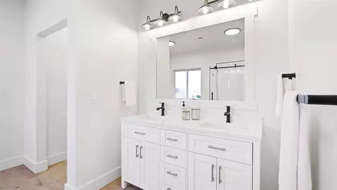 Bath - 5480 Fireweed Loop, Helena, MT 59602 photo 4 of 11
