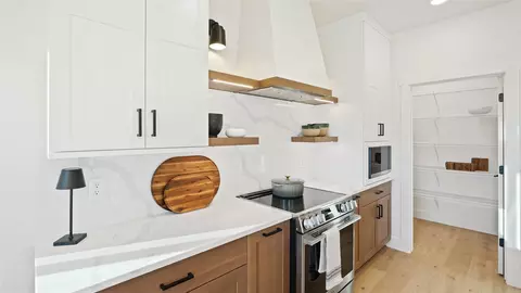Kitchen - 5480 Fireweed Loop, Helena, MT 59602 photo 10 of 14