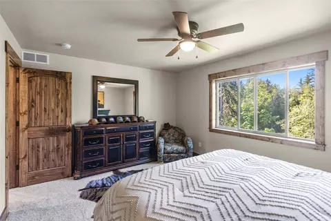 Bedroom - 538 Evergreen Dr, Kalispell, MT 59901 photo 2 of 7