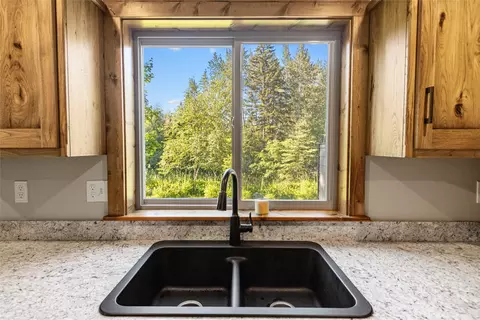 Kitchen - 538 Evergreen Dr, Kalispell, MT 59901 photo 3 of 3