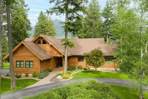 20 Wood Ridge Dr, Columbia Falls, MT 59912