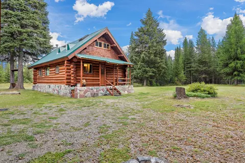 Exterior - 14000 N Fork Rd, Polebridge, MT 59928 photo 4 of 17