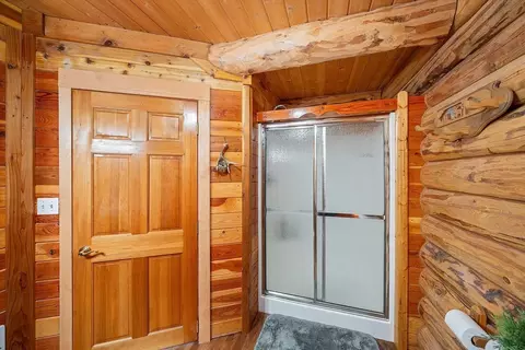 Bath - 111 Hidden Estates Rd, Troy, MT 59935 photo 5 of 5