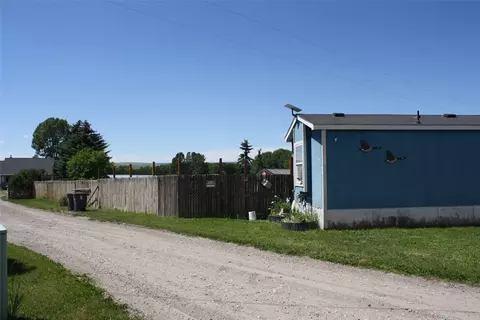 354 Ole Depot Rd, Gallatin Gateway, MT 59730