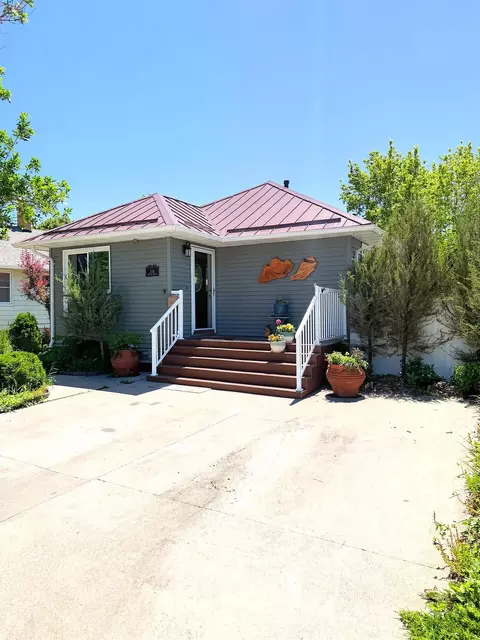 2116 8th Ave N, Great Falls, MT 59401