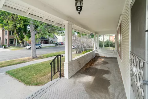 Exterior - 520 E 6th Ave, Helena, MT 59601 photo 2 of 13