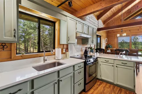 Kitchen - 168 Carpenter Ln, Eureka, MT 59917 photo 3 of 4