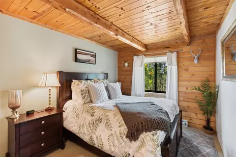 Bedroom - 168 Carpenter Ln, Eureka, MT 59917 photo 3 of 6