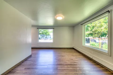 Living - 514 S 7th St, Hamilton, MT 59840 photo 2 of 2