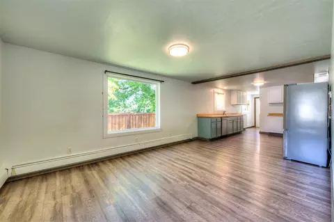 Living - 514 S 7th St, Hamilton, MT 59840 photo 1 of 2